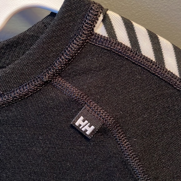 Helly Hansen base layer - Picture 3 of 5